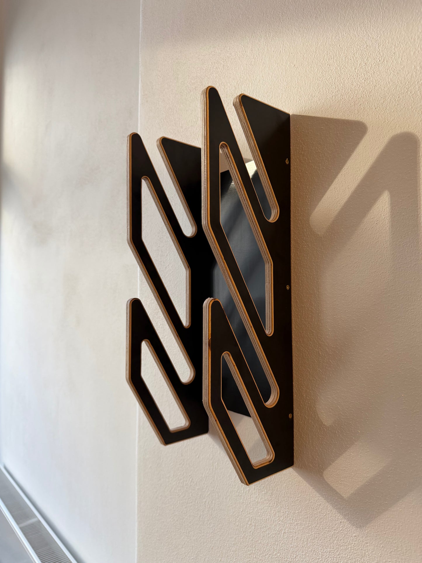 Support mural noir pour 2 wakeboards