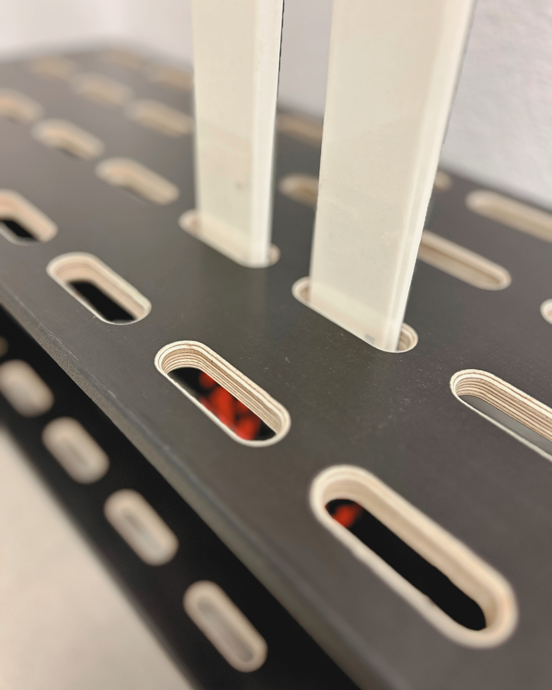 Porte-skis en bois pour 14 paires de skis de fond